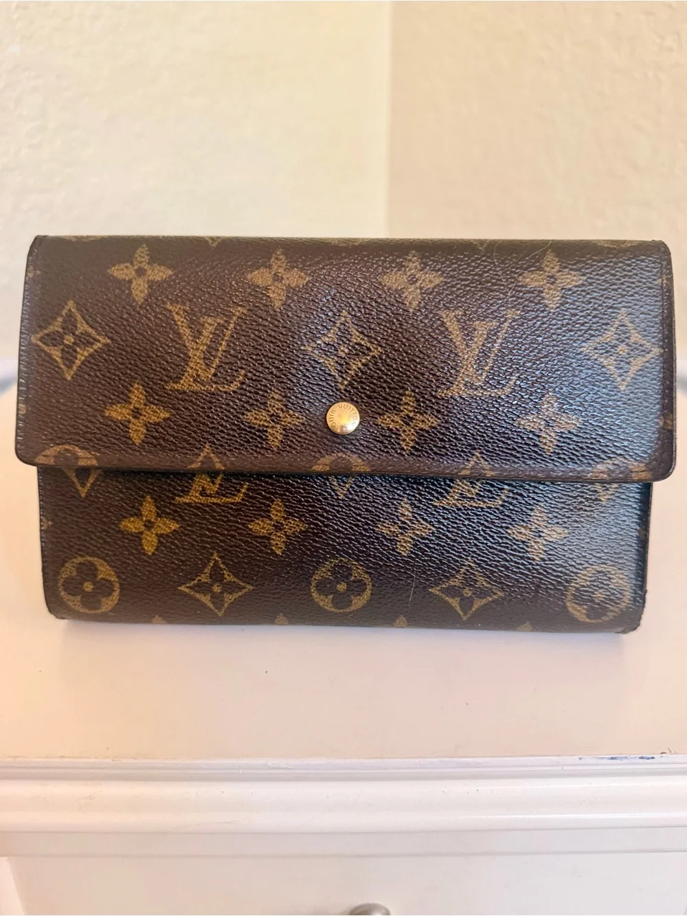 Louis Vuitton Monogram Pochette Passport Trifold Wallet Pochette Pass-Port